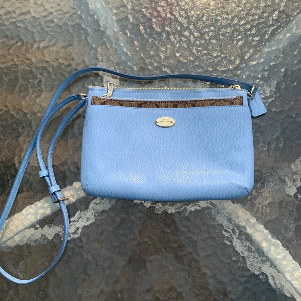 Coach Off the Shoulder Bag